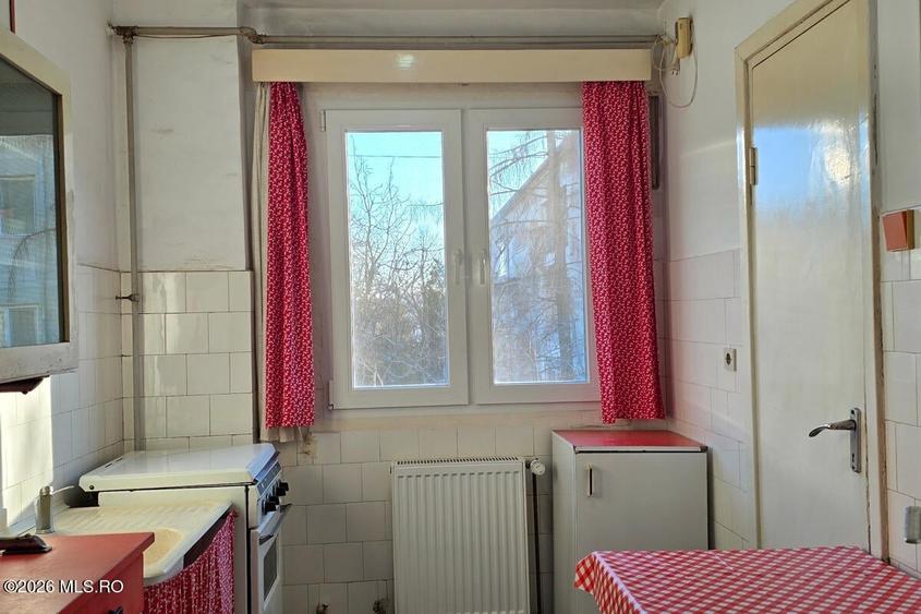 Circumvalatiunii - Gheorghe Lazar - 4 Camere, Etaj 3, 2 Bai, Centrala - 6