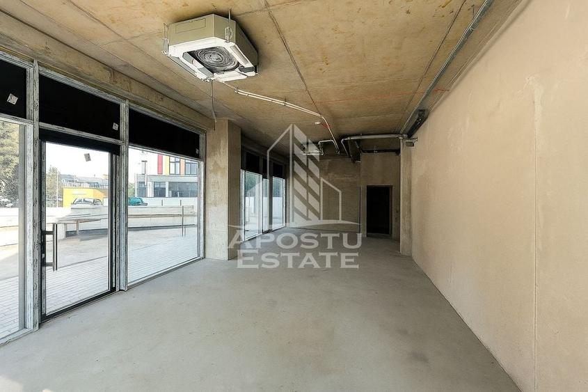 Spațiu comercial modern - 65 mp utili, central,vizibilitate excelenta. - 1
