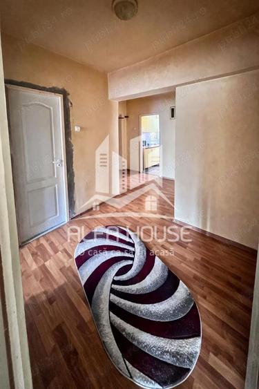 Vand 3 camere Decomandat zona Centrala - 9