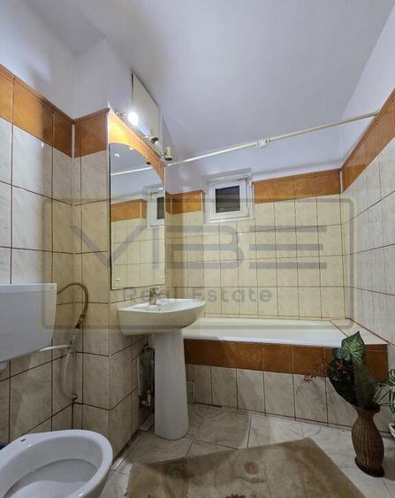 Gara - 4 camere - 90 mp - Decomandat - 490 euro ! - 2