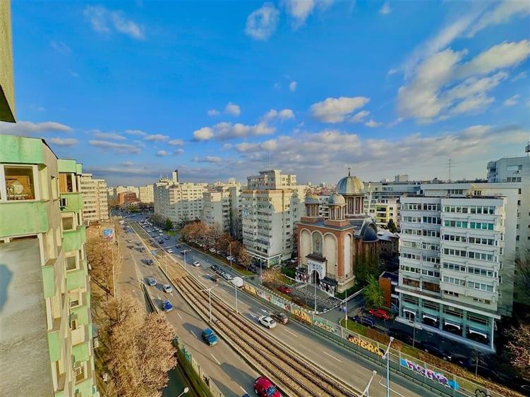 Vanzare apartament cu 2 camere Pasajul Basarb - 3