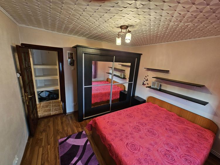 Inchiriez apartament 2 camere - 3