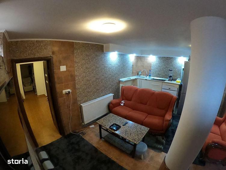 DE INCHIRIAT: apartament 4 Camere la intrare in Lazu - 5