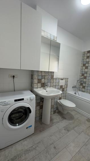 Garsoniera de vanzare la intrare in Sanpetru si /sau pe str Universului - 5