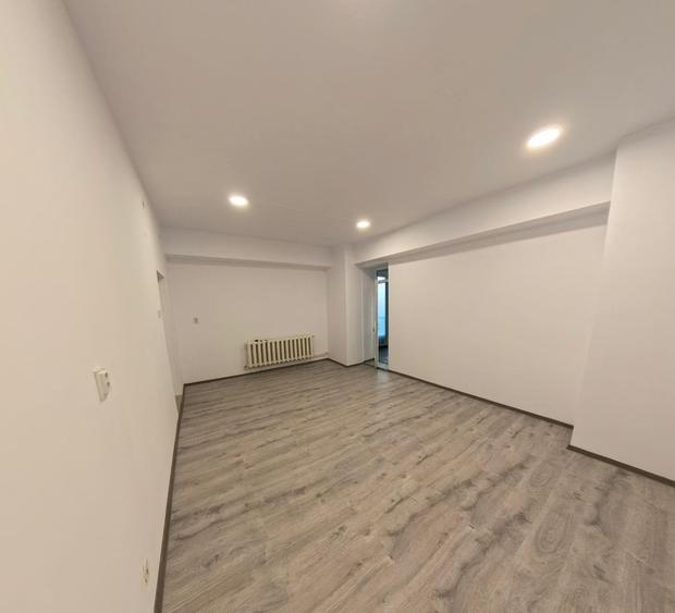 Spatiu comercial Targu Cucu - 1