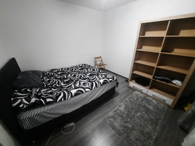 Apartament cu 2 camere, etaj 2/4, zona Podu Ros - 3