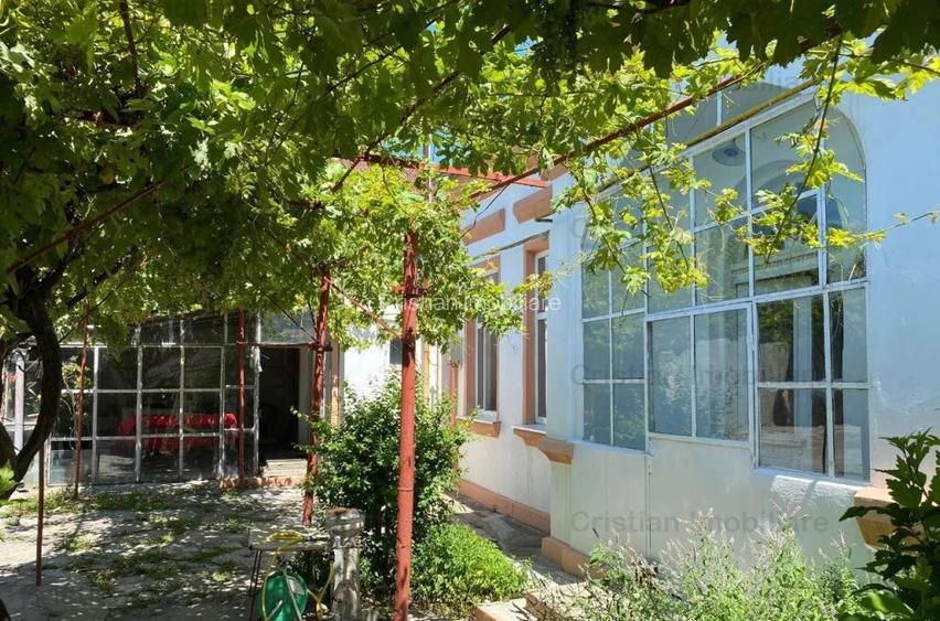 Piata Mare -Casa caramida 4 cam 104mp utili cu teren 290 mp