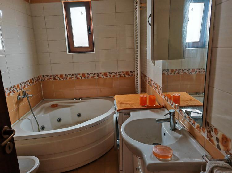 Apartament 5 camere pe 2 niveluri, in casa zona Florilor - 8