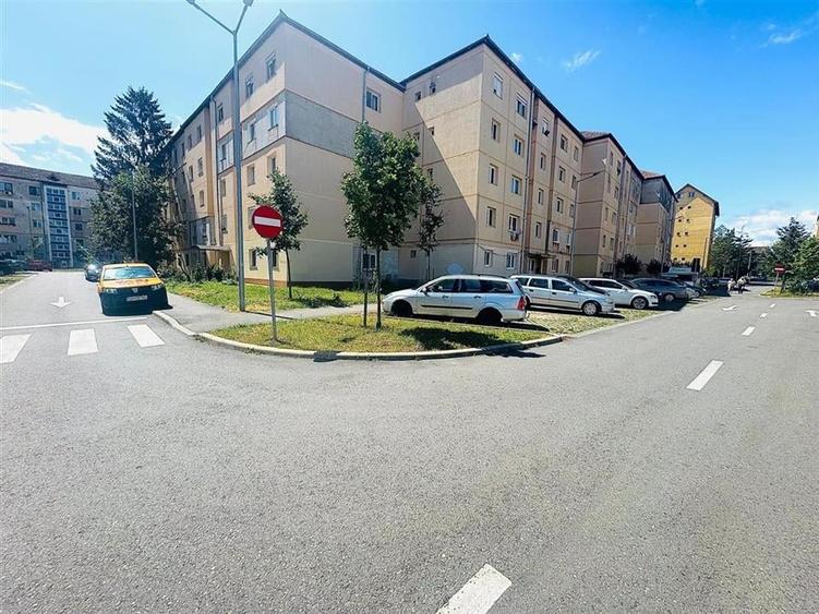 Apartament 3 camere 2 balcoane zona Rahova - 20
