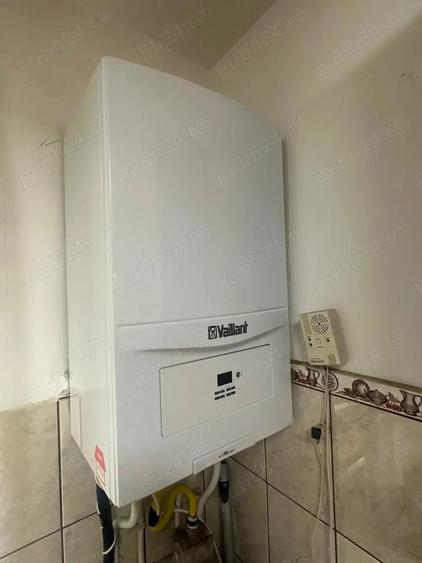 Vand casa cu garaj Piata Mare - 2