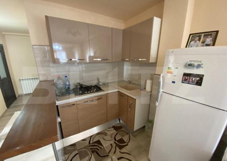 Casa de vanzare, spatiu comercial in suprafata 220 mp, in l - 2