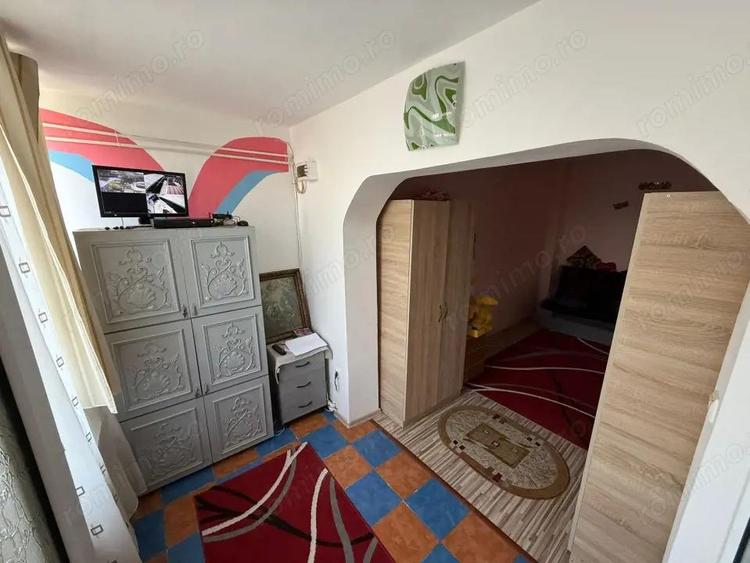 Casa decomandata 3 camere + gradina 450 m2, zona lini?tita Gala?i - 6