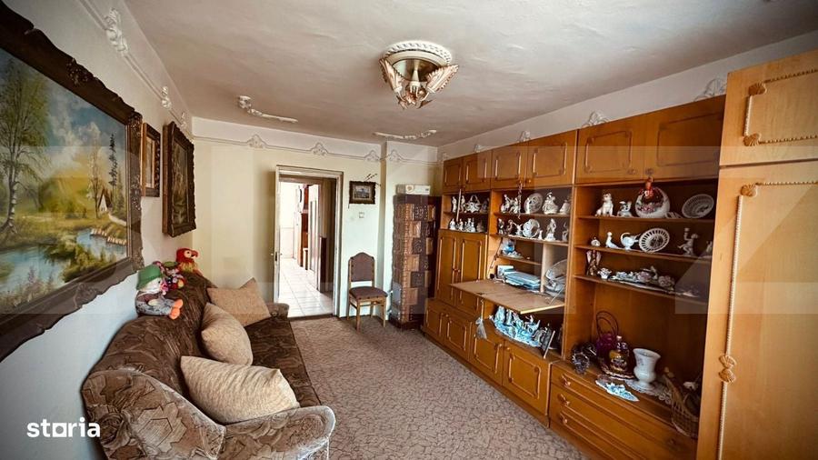 Apartament cu 3 camere si balcon, decoamandat, spatios si calduros in - 2