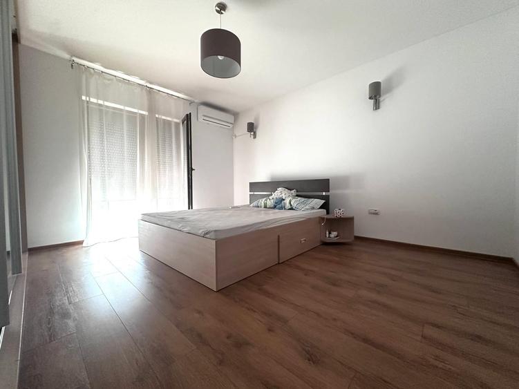 Duplex cu 4 camere cu Canalizare în Moșnița Nouă