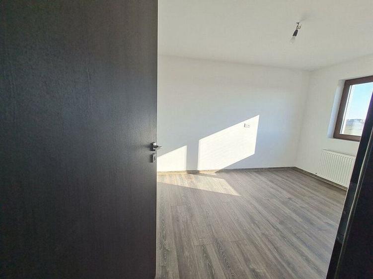 Vila  individuala  cu 4 camere,3 bai,Prelungirea Ghencea-Domnesti - 9