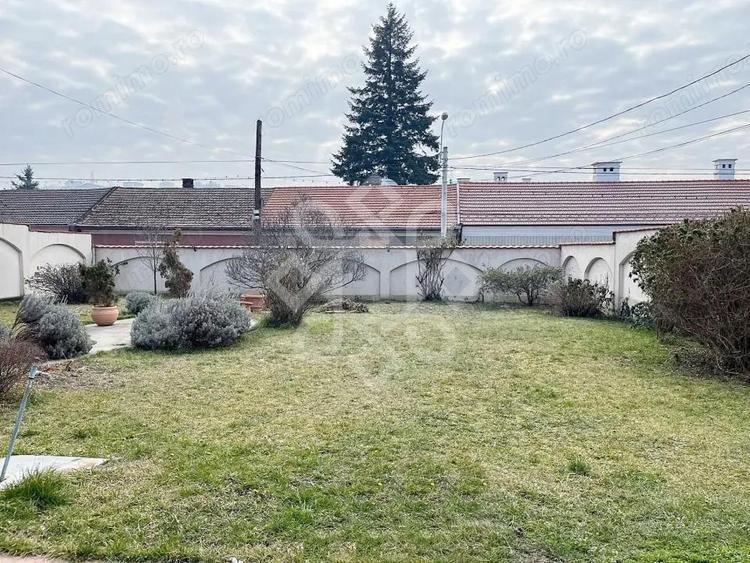 Casa cu 4 camere de vanzare in zona centrala din Oradea - 12