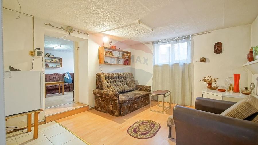 COMISION 0 Casa cu potential excelent, teren 446 mp, Strada Fanionului - 20