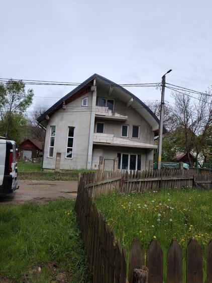 Casa de vanzare . - 4