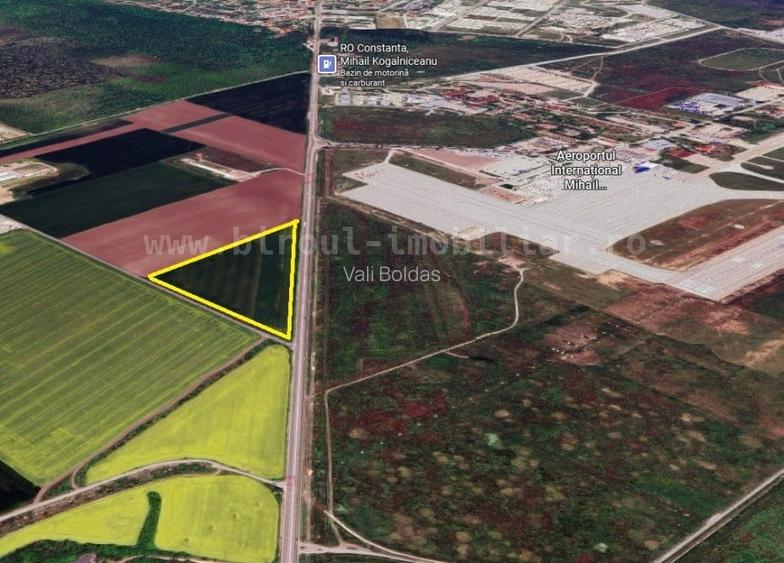 Teren Intravilan 4,5 ha – Poziție Strategică vis-à-vis de Aeroportul MK Teren Intravilan 4,5 ha – Poziție Strategică vis-à-vis de Aeroportul MK