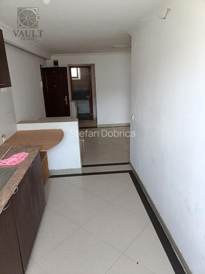 Apartament cu 3 camere semidecomandat, mobilat în Fundeni Apartament cu 3 camere semidecomandat, mobilat în Fundeni