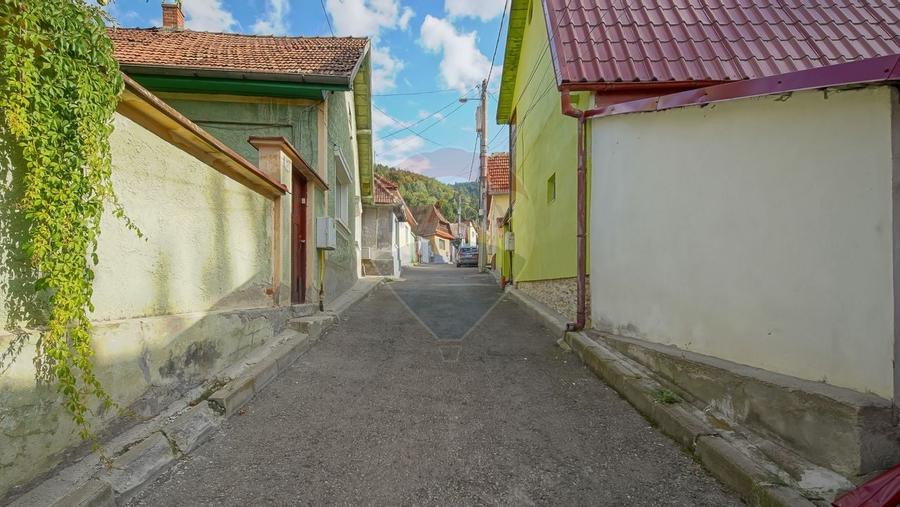 Casa saseasca de renovat, cu teren, Scheii Brasovului - 18