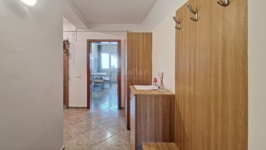 De vanzare apartament cu 3 camere central. - 12
