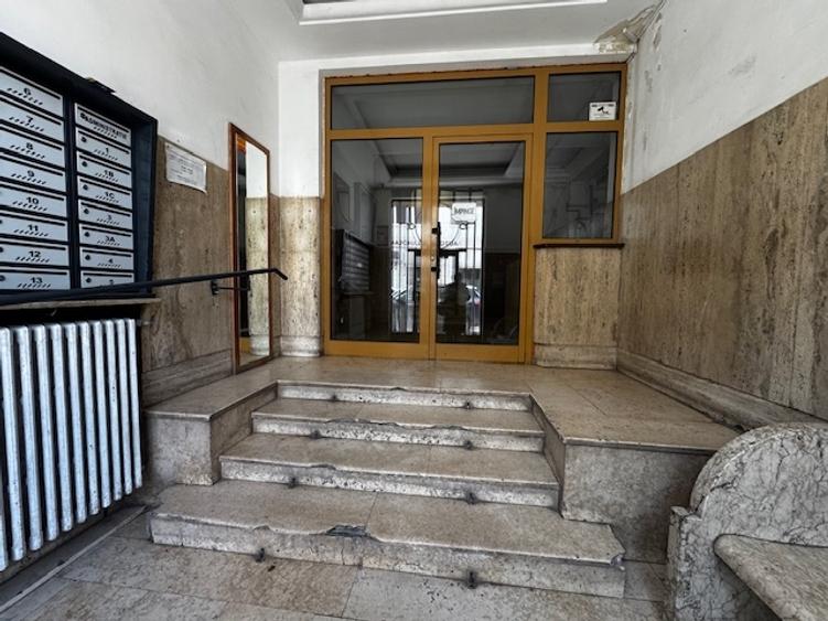 Apartament 3 camere, parter Piata Lahovari - 7