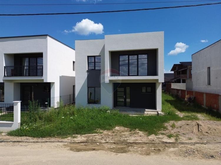Casă moderne cu 4 camere de vânzare in SASAR / 5 ari teren / utilitati - 18