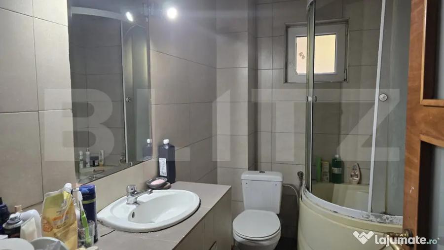 Casă cu 5 camere cu Teren 494 Mp în Unio