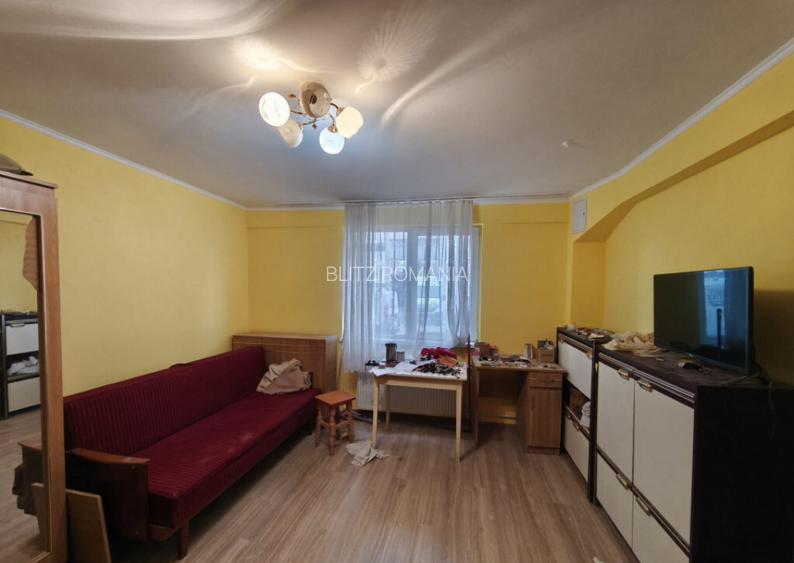 Garsoniera, parter, zona Mihai Viteazu, Radauti