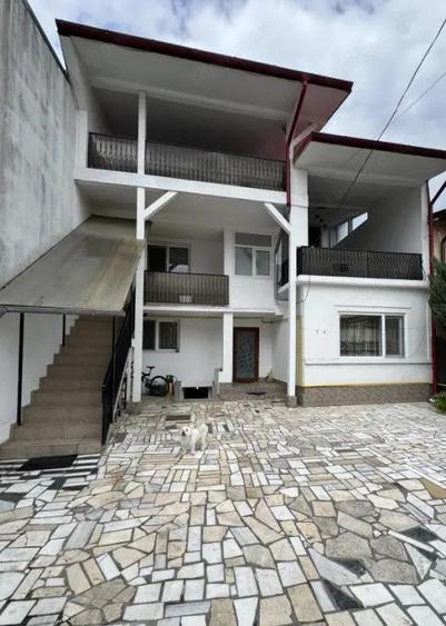 VILA Demisol+ Parter +Et 1+ Mansarda Ultracentral - 9