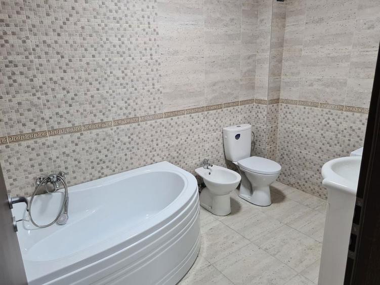 Inchiriez apartament doua camere - 7