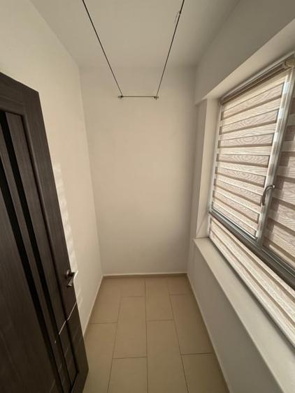 Etaj 1 Apartament 1 Camera Decomandat 40mp Bloc 2019 zona Cug - 2