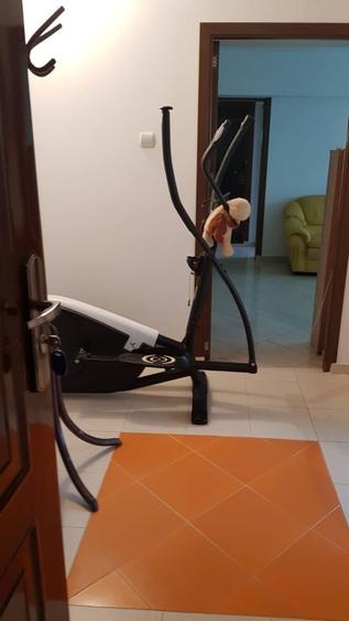 Închiriez apatament 2 camere zonă Obor,  utilat, mobilat, 2 minute de metrou  - 1