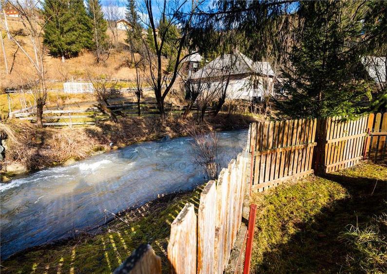 Pensiune cu 10 camere si 3700 mp teren, Arieseni - 15