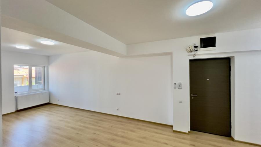 Unirii / 13 Septembrie / Casa Poporului / Hotelul Marriott / Bloc 2022 - 18