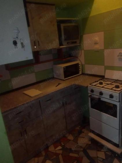 inchiriez sau vand garsoniera TROIANU - 1