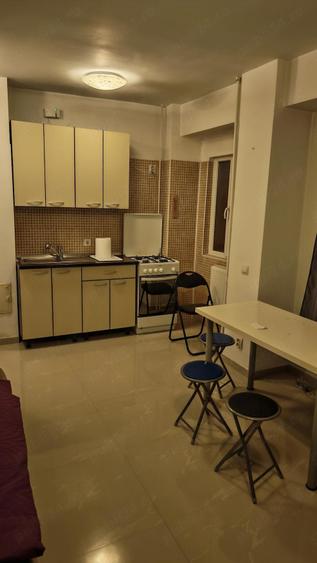 Particular inchiriez garsoniera Tineretului bd. Sincai - 3