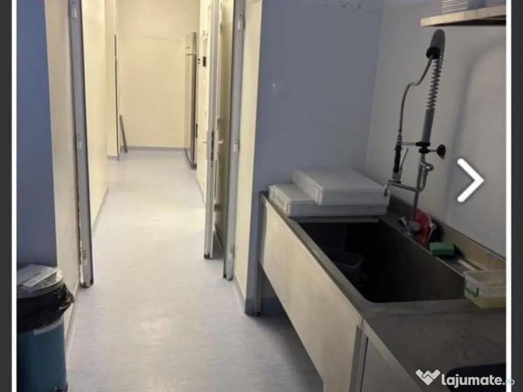 Piata Delfinului sp com, suprafata totala: 360 mp. Inalti... - 2