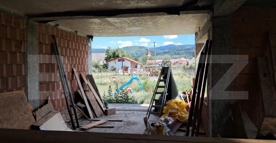 Casa ideal locuit 4 camere teren mare , zona excelenta Crist - 19