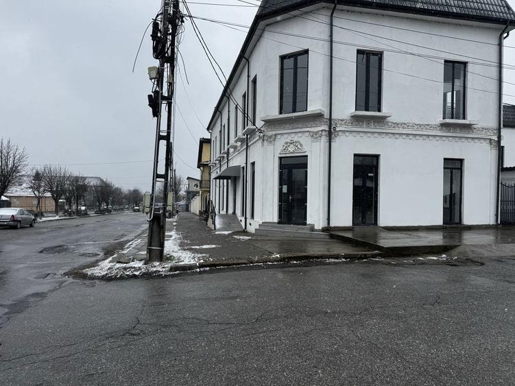 Spatiu comercial de inchiriat zona centrala /piata - 5