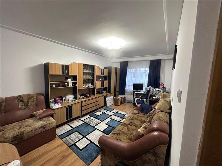 Apartament cu 2 camere decomandat în Dacia