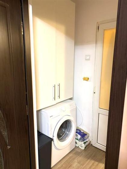 Apartament cu 2 camere semidecomandat, mobilat în Florilor