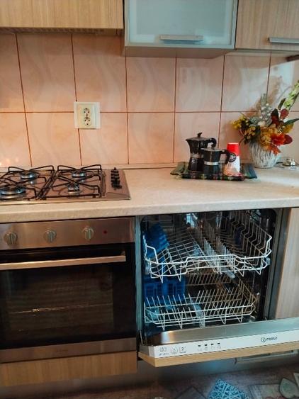 Apartament cu 2 camere, mobilat în Gugești