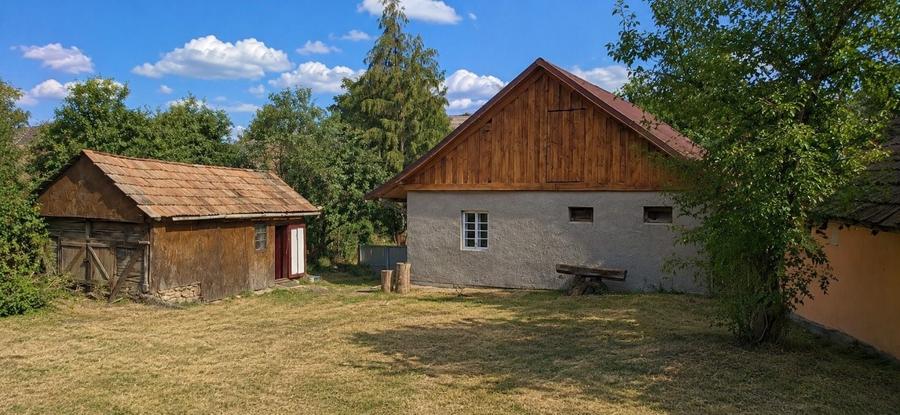 Casă cu 3 camere în Dretea