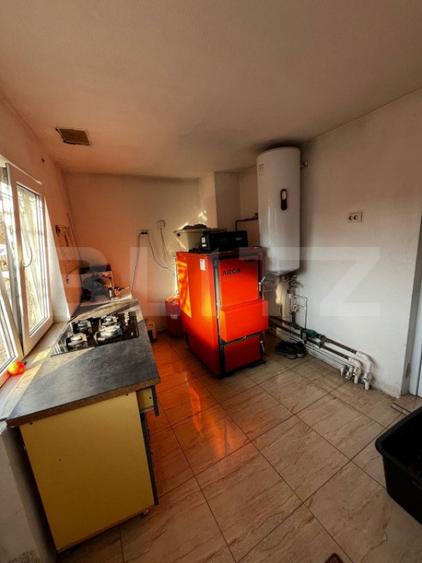 ????Casa de vanzare, cu 5 camere, 200 mp, Livezile - 18
