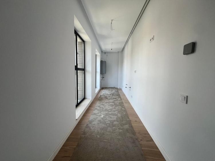 Apartament cu 3 camere semidecomandat în Pache Protopopescu