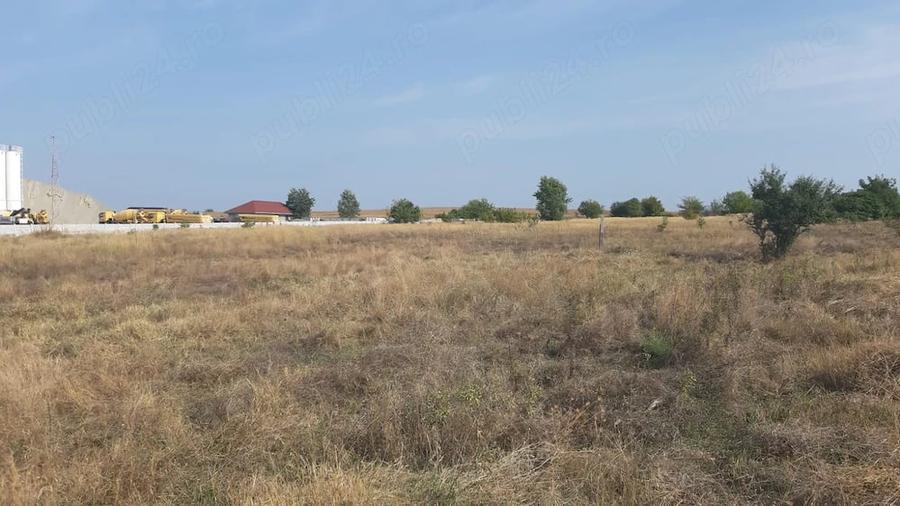 Teren de 13690 mp, în Central