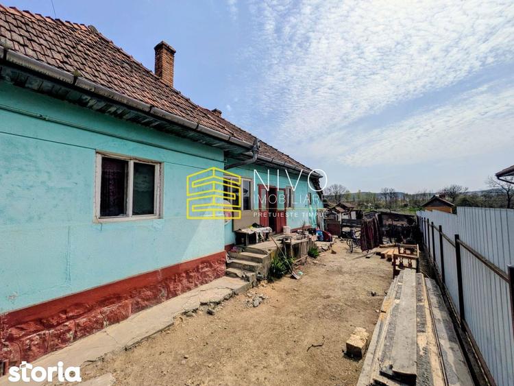 Casă cu 2 camere nedecomandat cu Canalizare în Păsăreni
