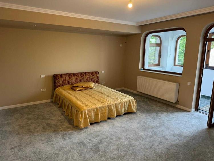 Casă cu 4 camere în Năvodari Tabără